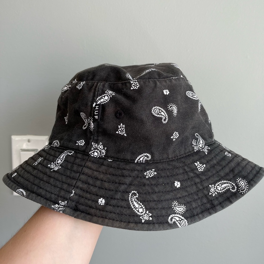 100% Cotton HUF Paisley Print Bucket Hat